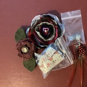 Flowers and feathers - hairs clips, headband and two sets of earrings